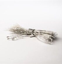 Ljusslinga LED 20 Lampor från Vasanthi mot ljus bakgrund