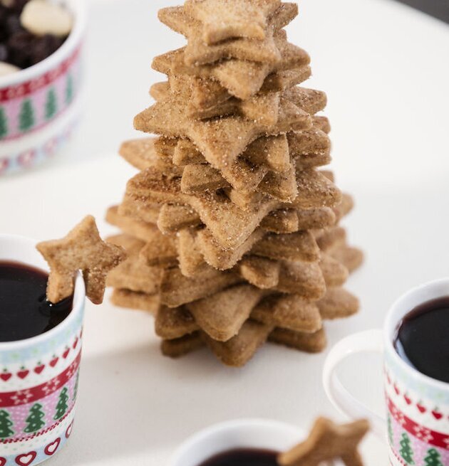 Glöggmugg Winter från Sagaform med julmotiv och pepparkakor