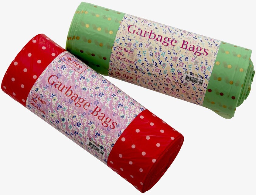 Trash Bags Polka Dots från Rice i röd och grön med prickar