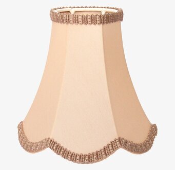 Kronljuslampskärm Elisa Ljus nougat från Kehikkotuote Finland