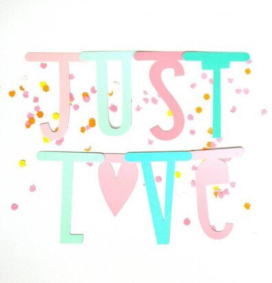 Letter Banner Pastell från A Little Lovely Company med konfetti