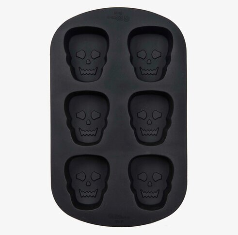 Wilton Silikonbakform Läskig döskallar med sex fack