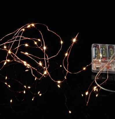 Trådslinga Koppar 3,9 M från Star Trading i mörk miljö