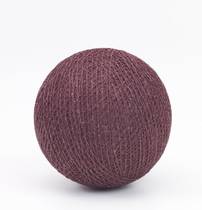 Boll Indian Red - Happy Lights från Happy Lights i närbild