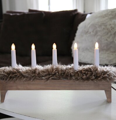 Ljusstake Svenljunga 5 L från Star Trading på vitt bord