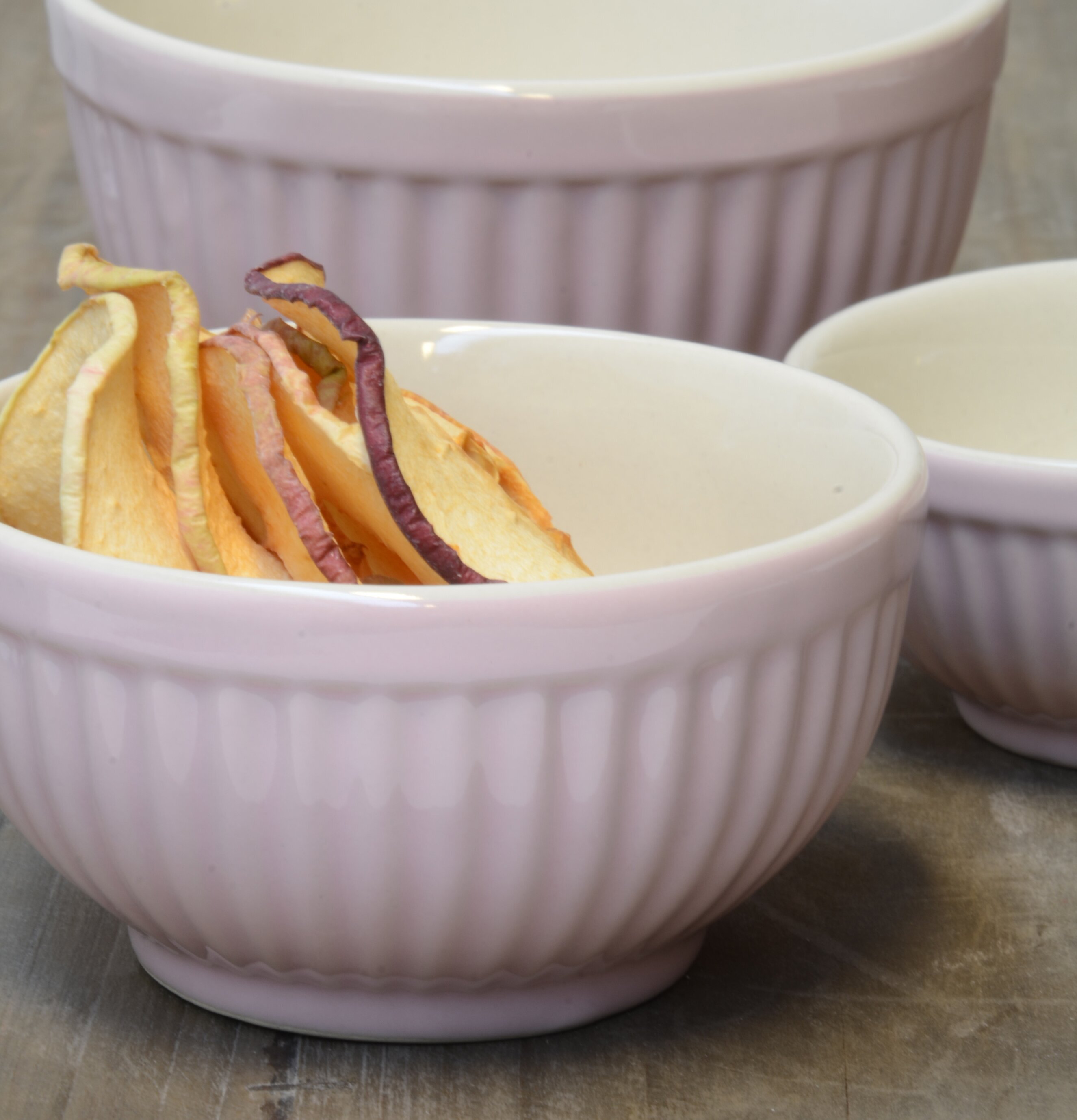 Skålar Mini Mynte English Rose från IB Laursen på träbord