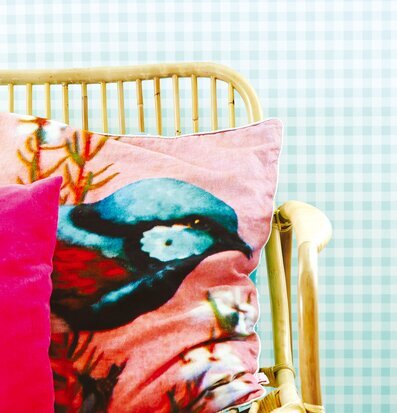 Tapet Rice från Rice med ljusblått och vitt rutmönster