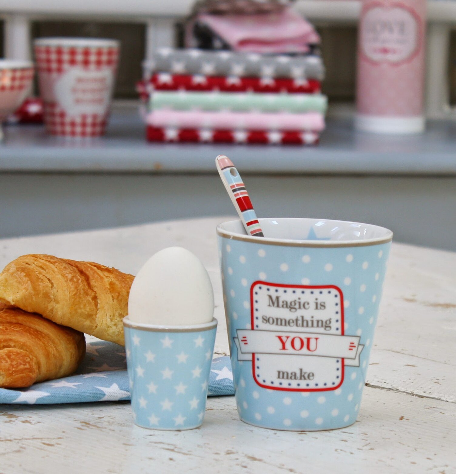 Happy Mugs - Magic Is Something You Make från Krasilnikoff