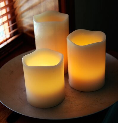 VaxLjus 3-Pack Multi från Star Trading på metallbricka