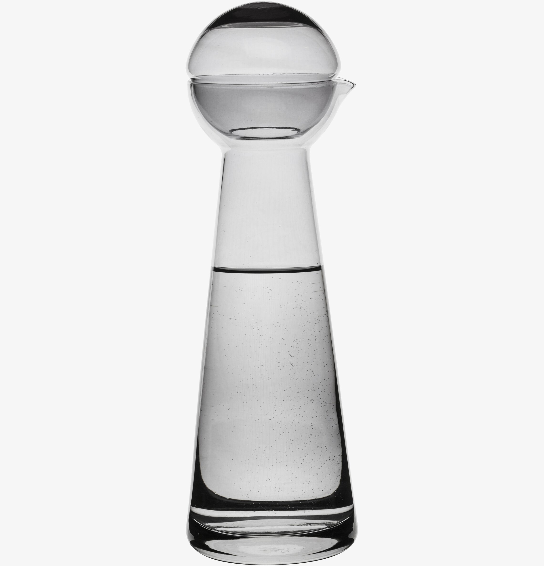 Karaff Birdie Rökgrå från Sagaform på vit bakgrund