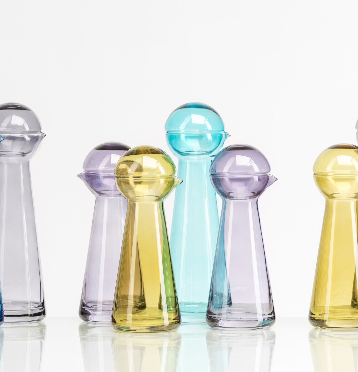 Karaff Birdie Amber från Sagaform i olika färger