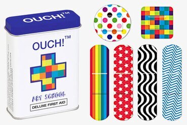 Första hjälpen-låda Art School från Ouch! med färgglada plåster