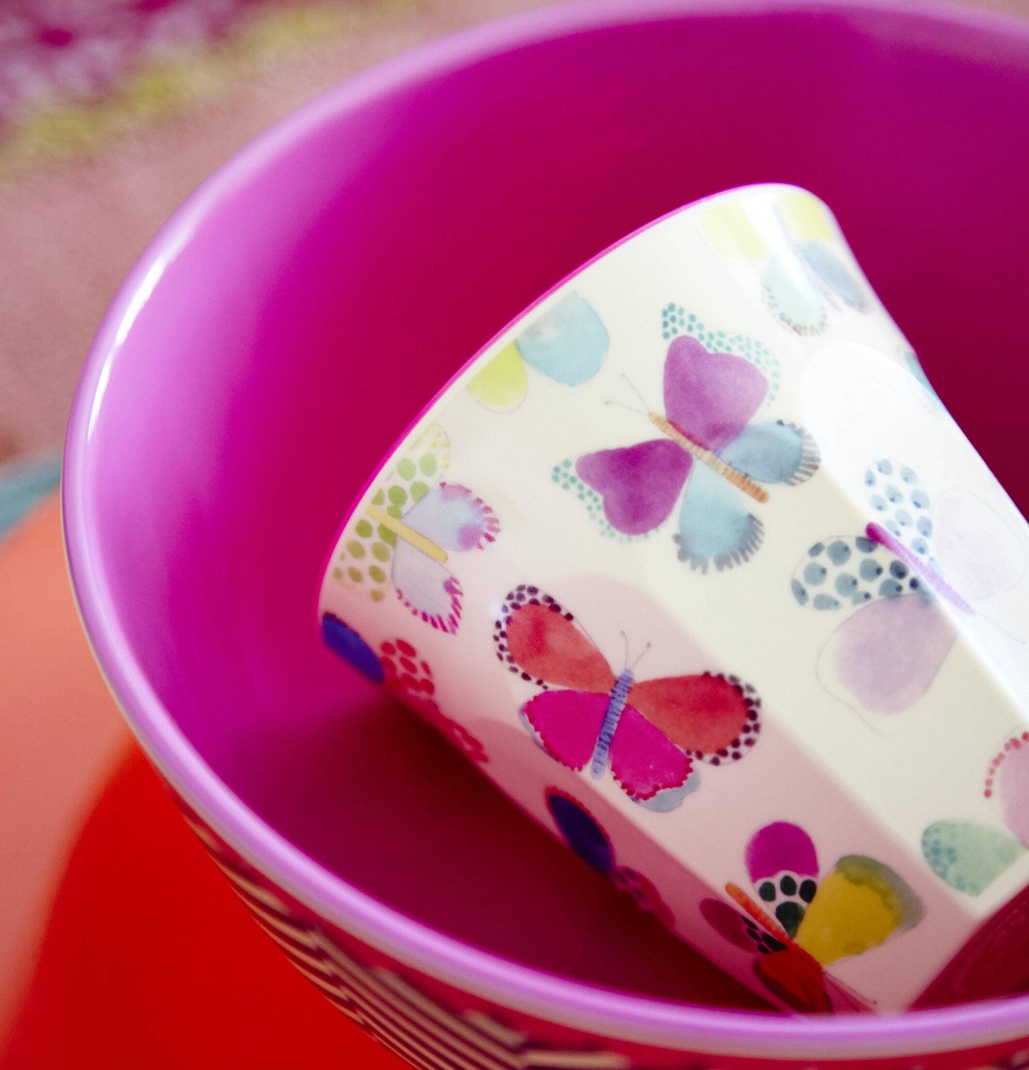 Mugg Butterfly Print från Rice med färgglada fjärilar