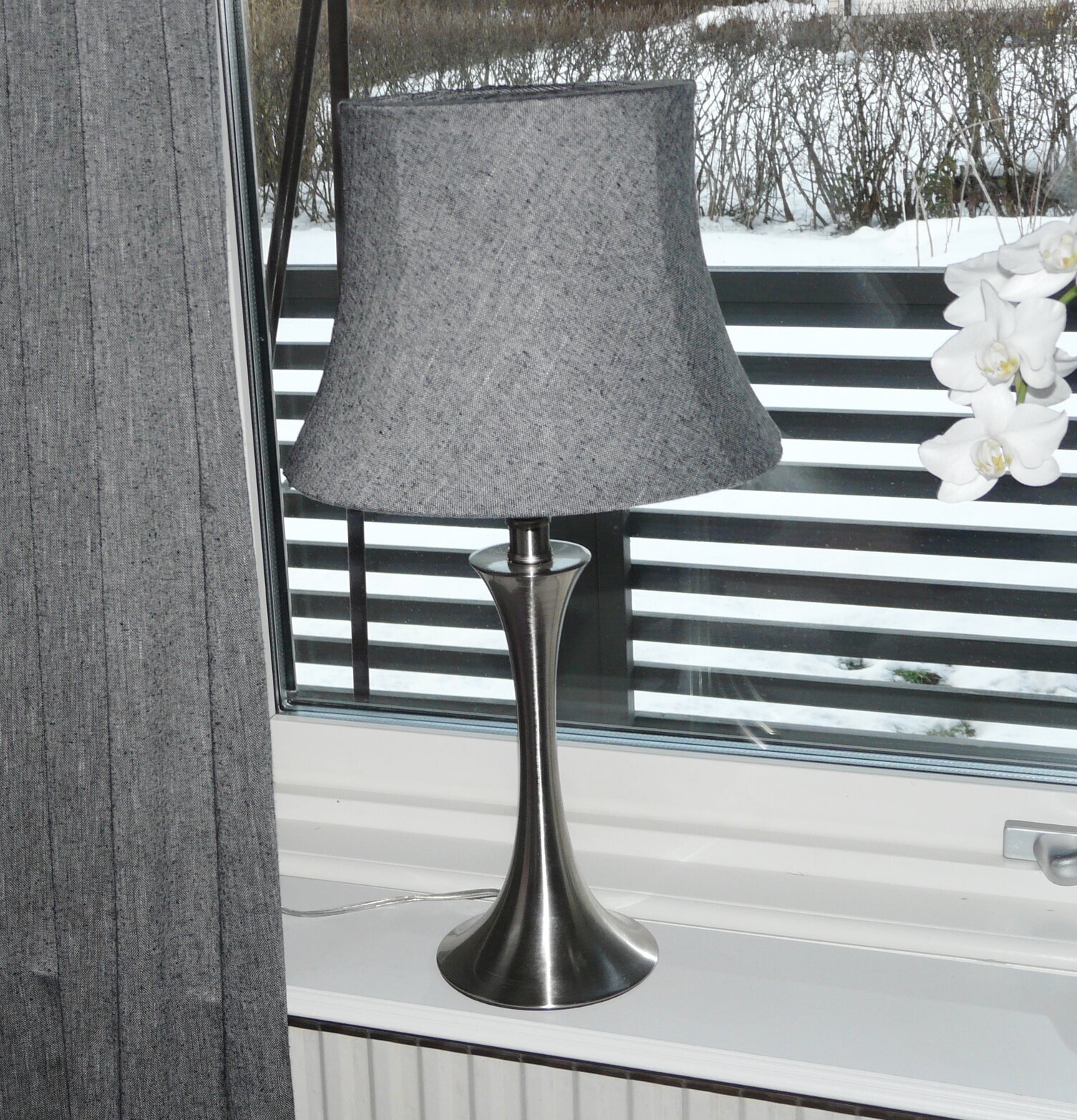 Bordslampskärm Alisa 30 från Alina design4hem i vintermiljö