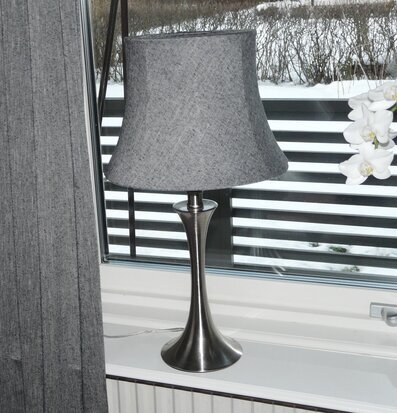 Bordslampskärm Alisa 30 från Alina design4hem i vintermiljö