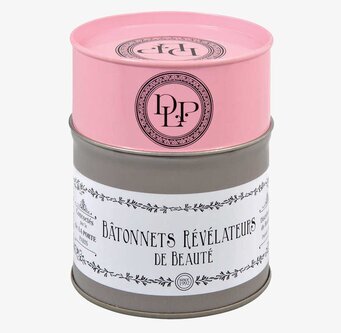 Bild av plåtburk för bomullspinnar i elegant design