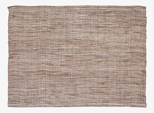 Ramitablett brunmelerad från Dixie på ett neutralt underlag