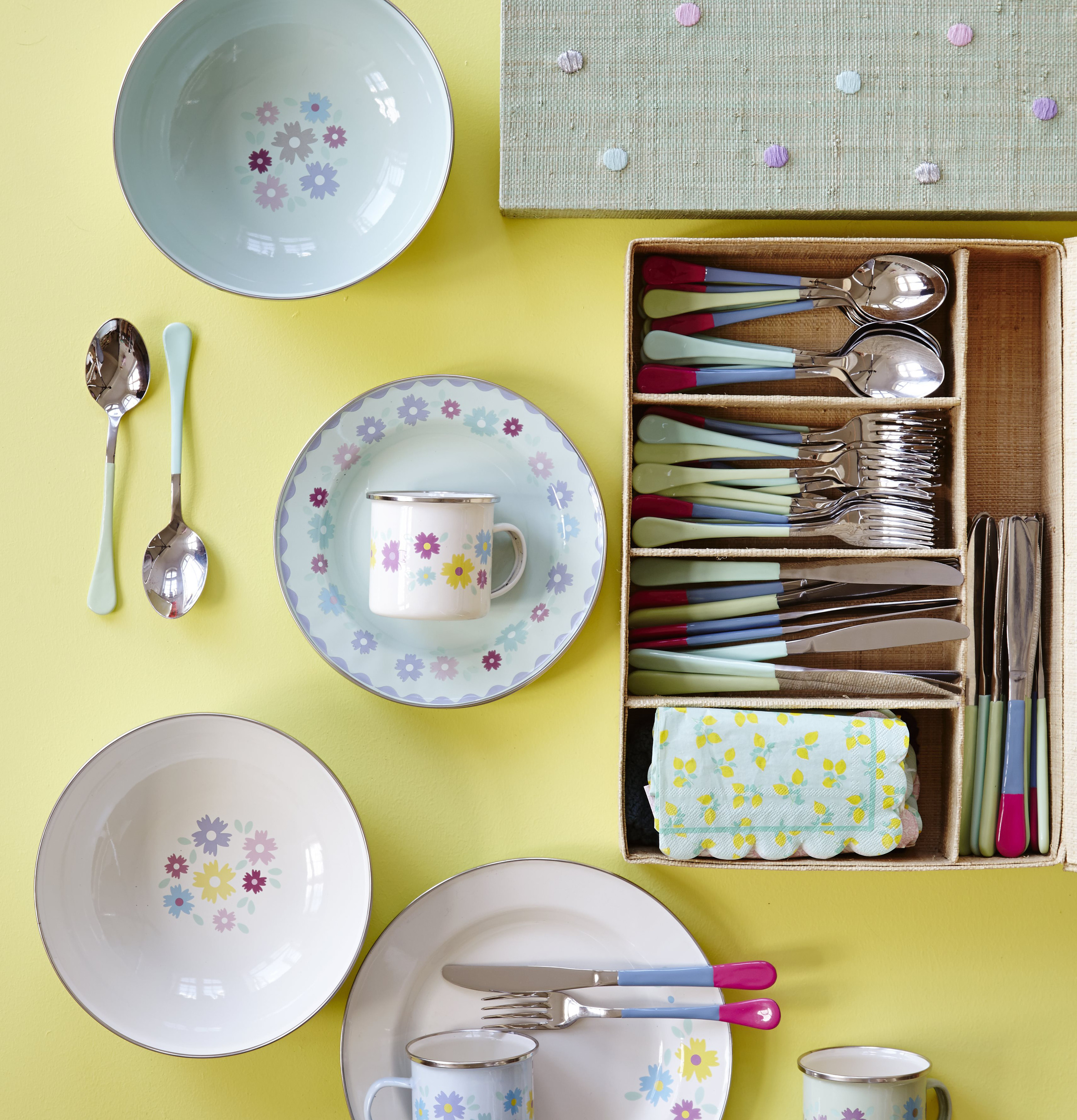 Lunchtallrik Pastel Green Flower Print Edit från Rice