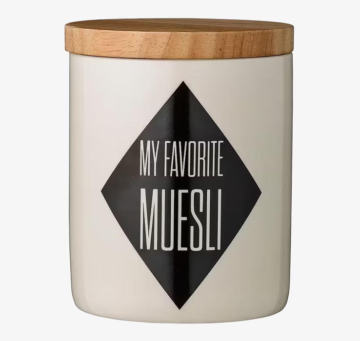 Porslinsburk Med Lock Muesli från Bloomingville i kök
