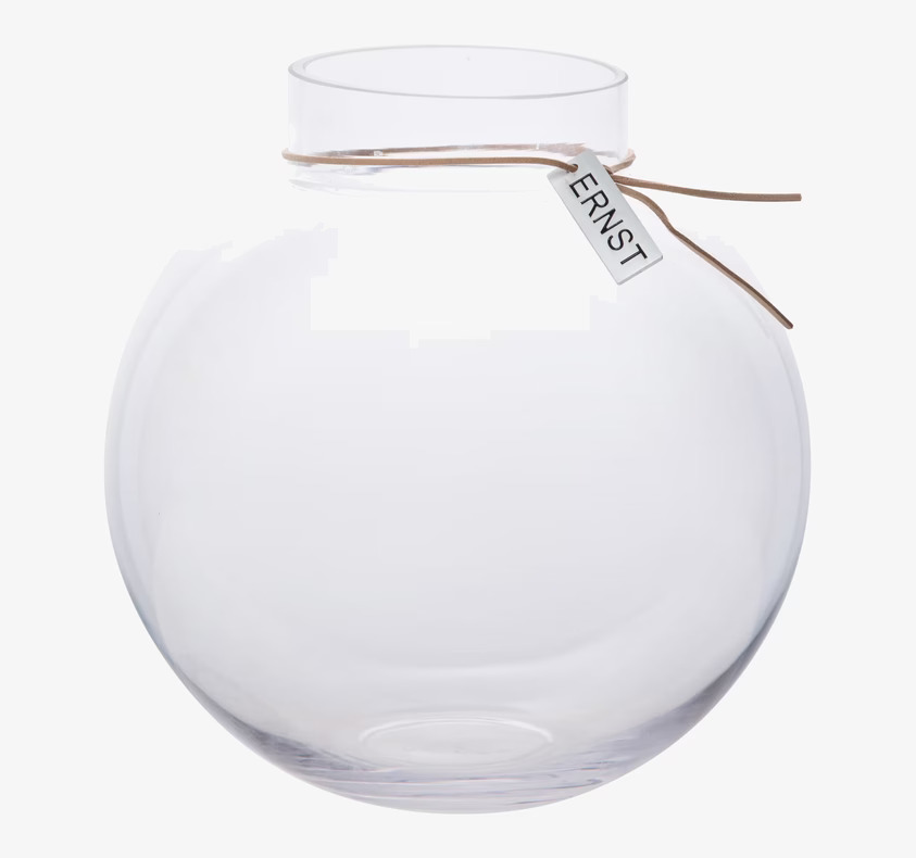 Glasvas Rund M Ernst från varumärket Ernst med lädersnöre