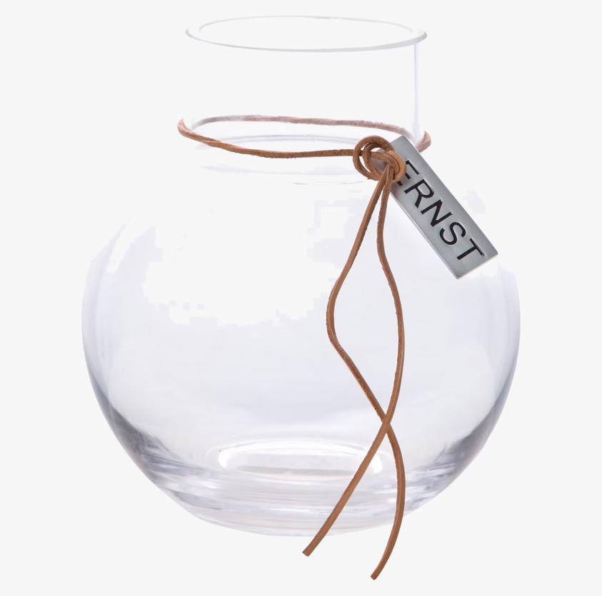 Glasvas Rund S Ernst med läderrem och metalltagg från Ernst