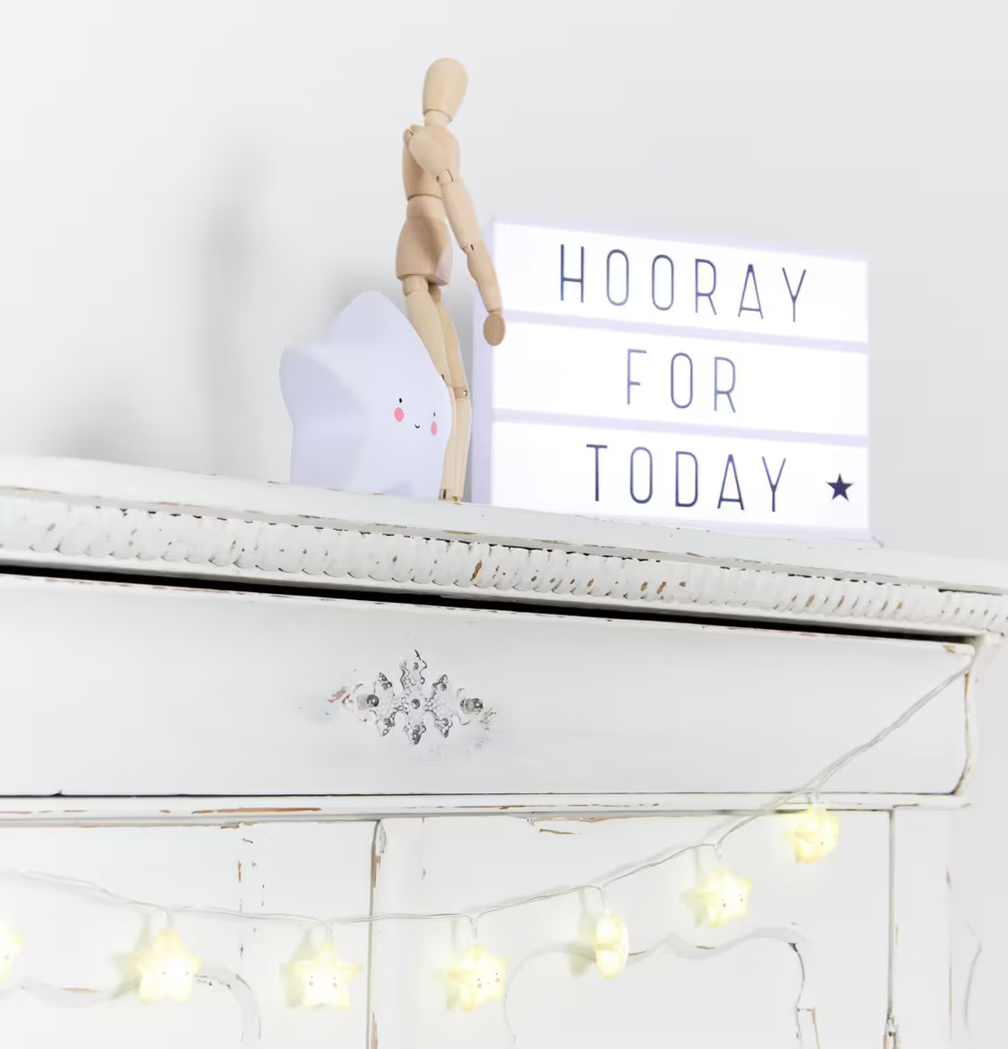 Mini Star Light White från A Little Lovely Company i barnrum