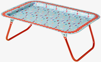 Sängbricka Dots från Rice med färgglada prickar och ben