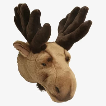 Djurhuvud Älg från Brigbys i plyschmaterial på vit bakgrund