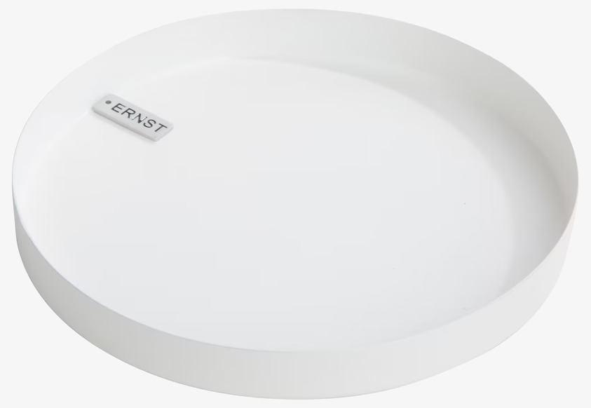 Ljustråg Rund Vit Ernst i vit metall med ingraverad Ernst-logga