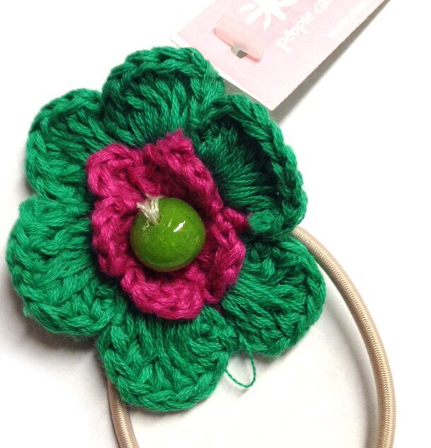 Hårsnodd Blomma Grön/Fushia/Grön från Rice med pärla