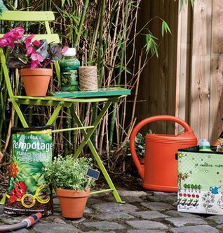 Förvarings-/växtlåda från Derriére la porte i trädgård