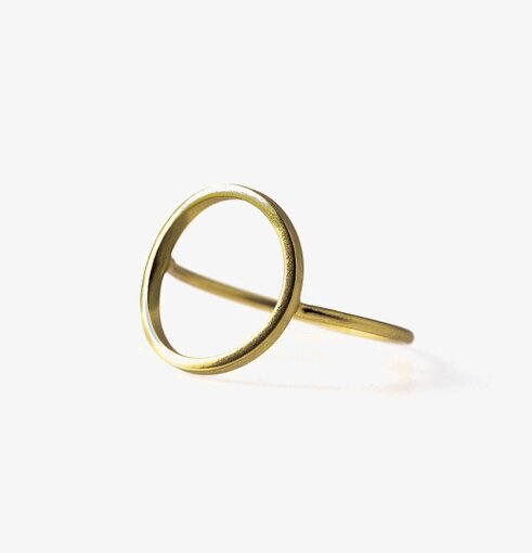 Savvy Ring Gold från Bud to Rose med öppen cirkel-design