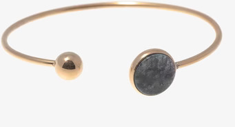 Armband Rocco Gold från Bud to Rose på vit bakgrund