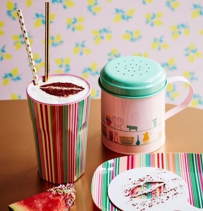 Liten tallrik Stripe Print från Rice med färgglada ränder