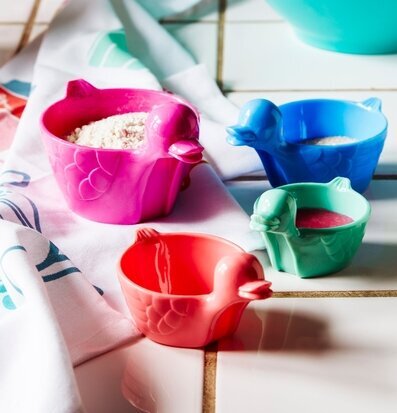 Måttsats Pastell från Rice med fyra livfulla måttkoppar