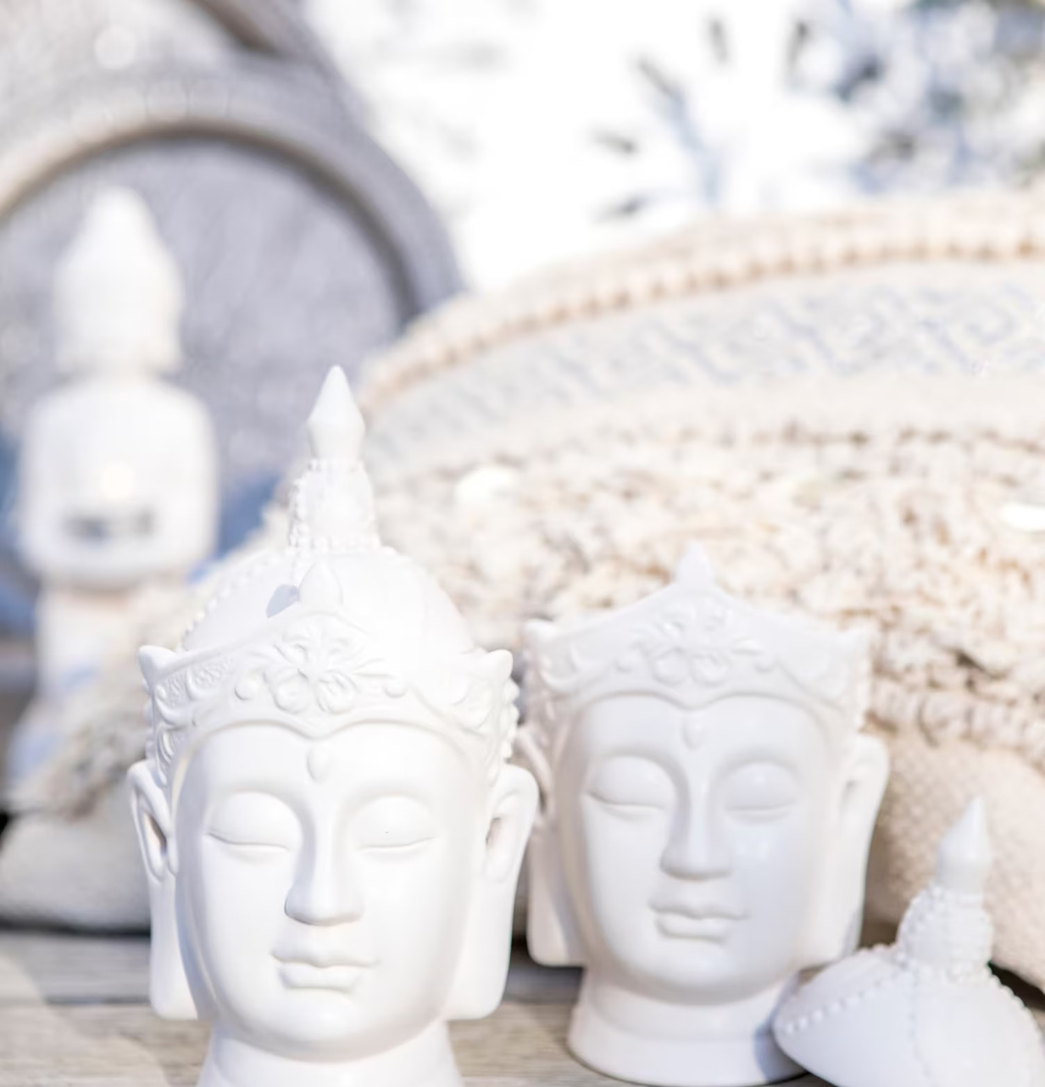 Buddha With Lid - Majas Cottage, vit keramik med lock