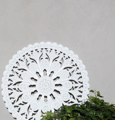 Tempeltavla Cathedral Vit från Majas Cottage mot grå vägg