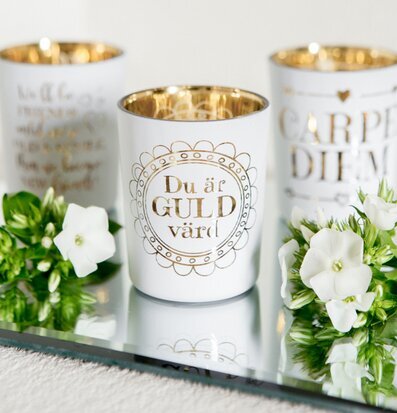 Ljuslykta Du Är Guld Värd från Majas Cottage på spegelbricka