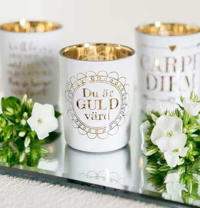 Ljuslykta Du Är Guld Värd från Majas Cottage på spegelbricka