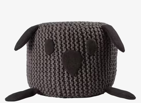 Sittpuff Bunny Black från By ON i ett hemtrevligt vardagsrum