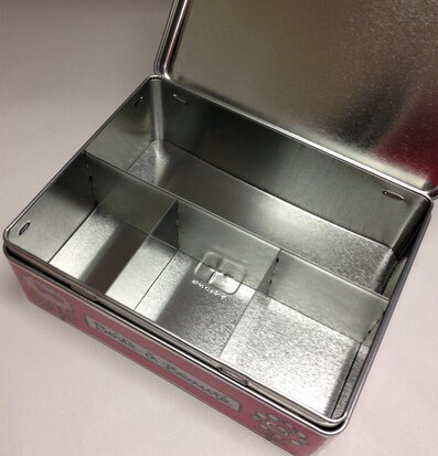 Beautybox Rosa från Derriére la porte med fackindelning