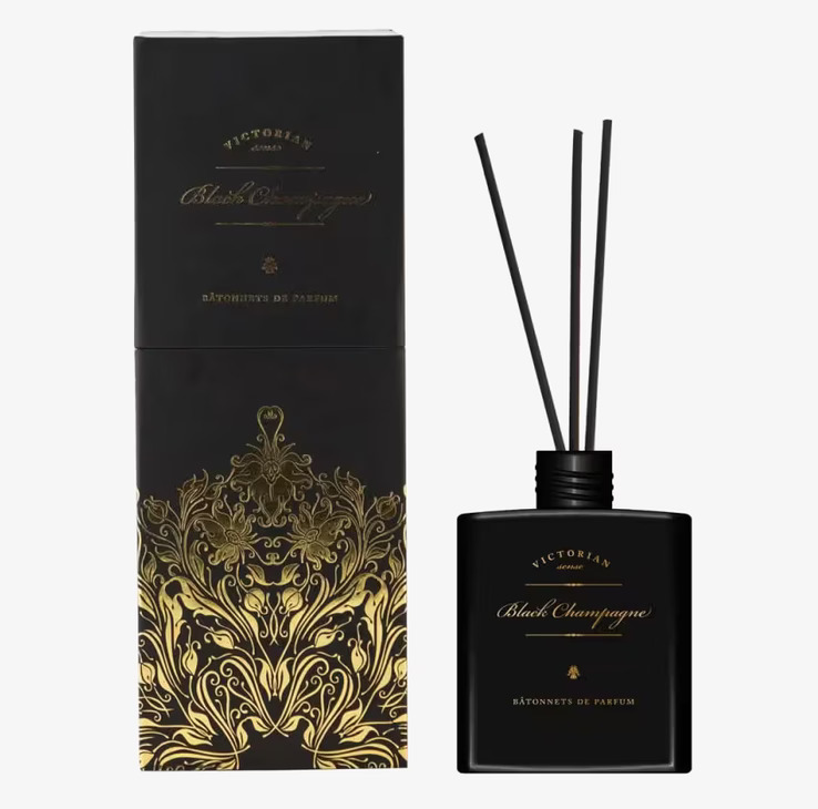 Doftpinnar Black Champagne från By ON i elegant förpackning