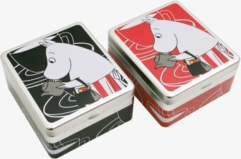 Bild av två dekorativa Muminlådor i svart och rött