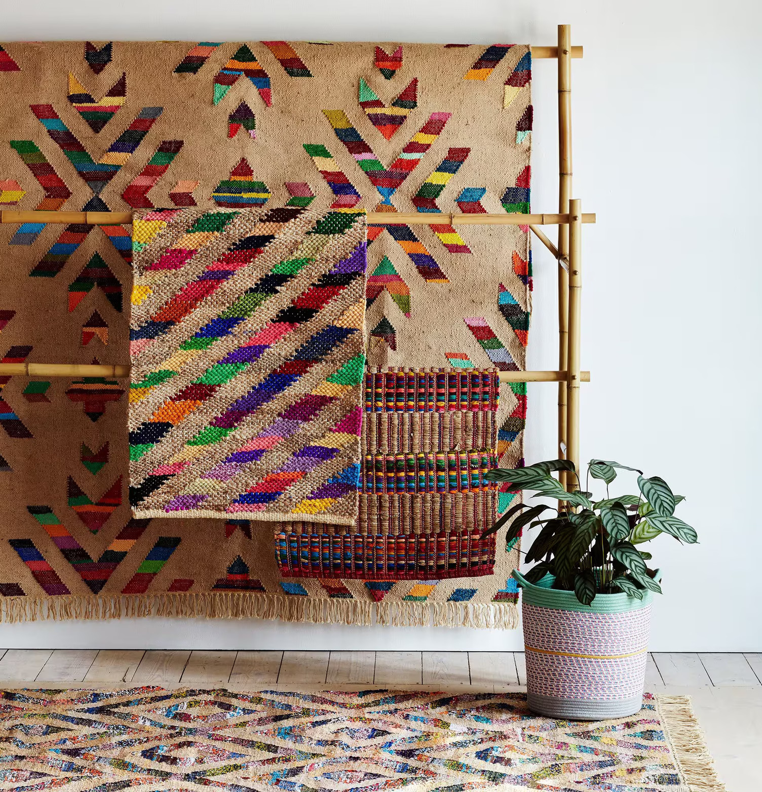 Stor Matta RICE från Rice med livfulla färger och mönster