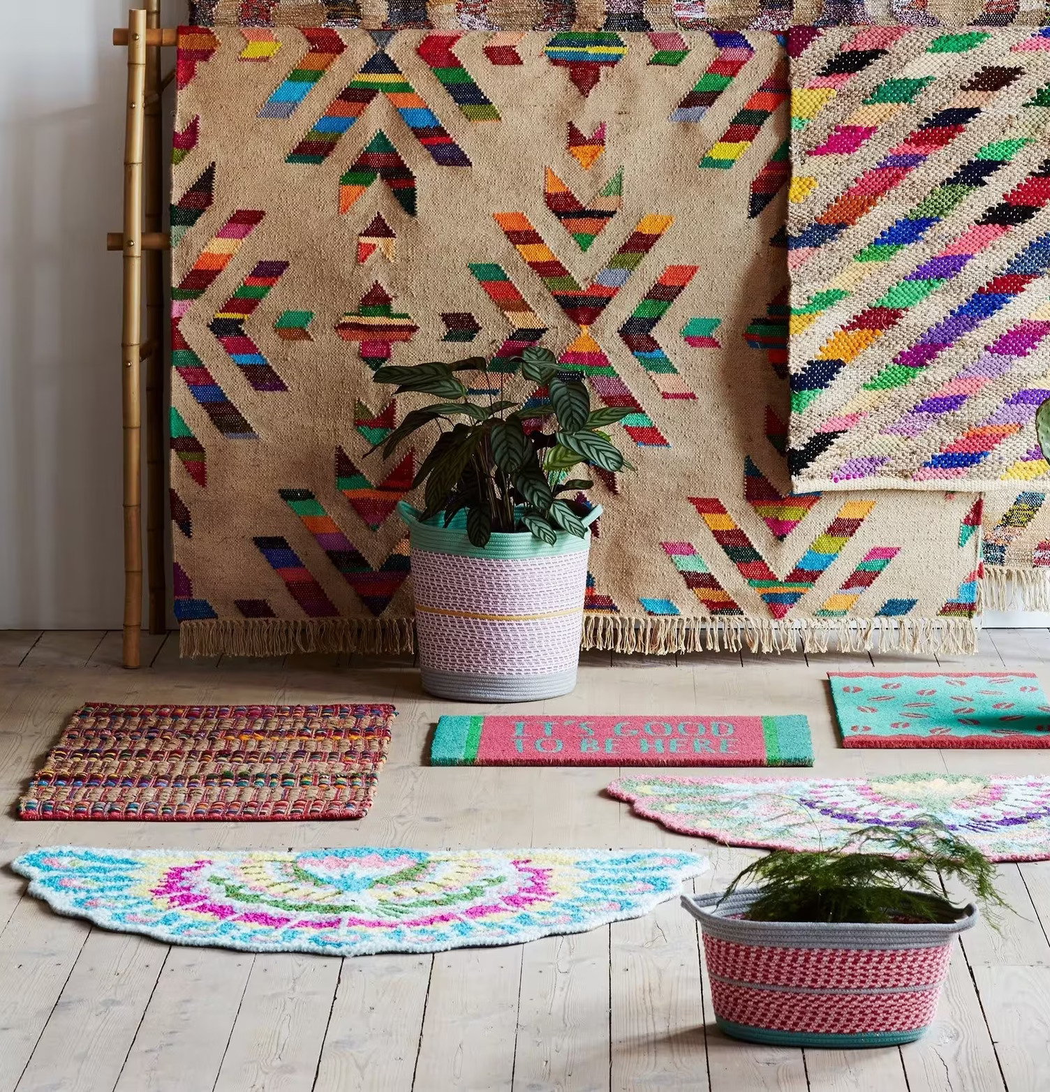 Bomullsmatta RICE från Rice med färgglatt geometriskt mönster