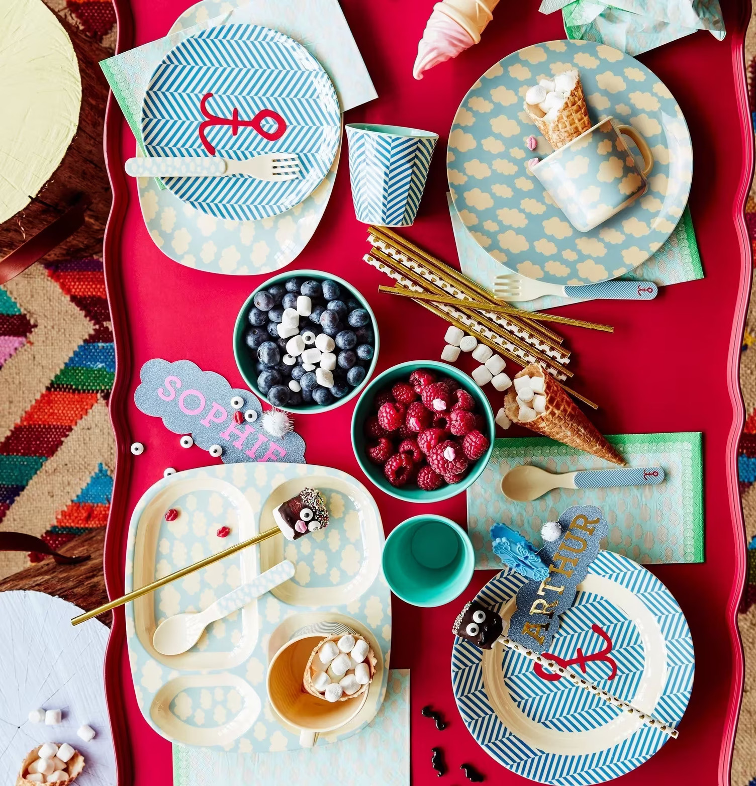 Bestickset Cloud Print från Rice med matchande köksartiklar