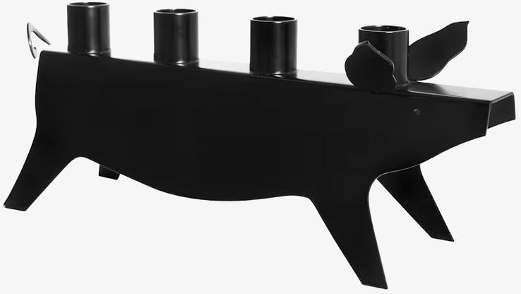 Ljusstake Julgris Svart från Ernst i svart metall