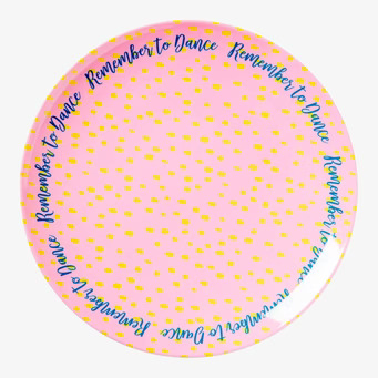 Desserttallrik Remember to Dance från Rice med lekfull design