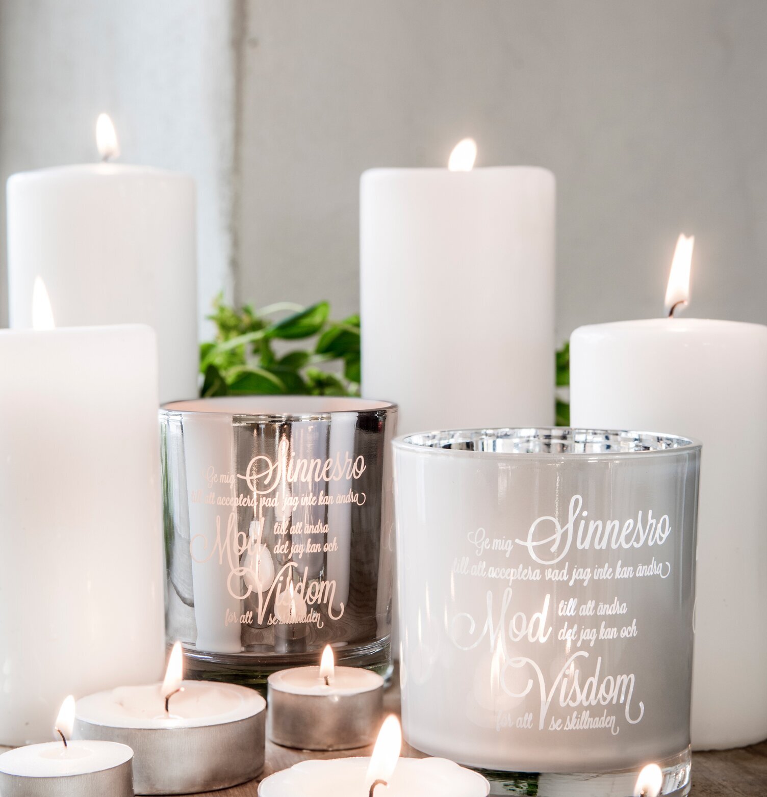 Sinnesro Vit - Majas Cottage ljuslykta från Majas Cottage