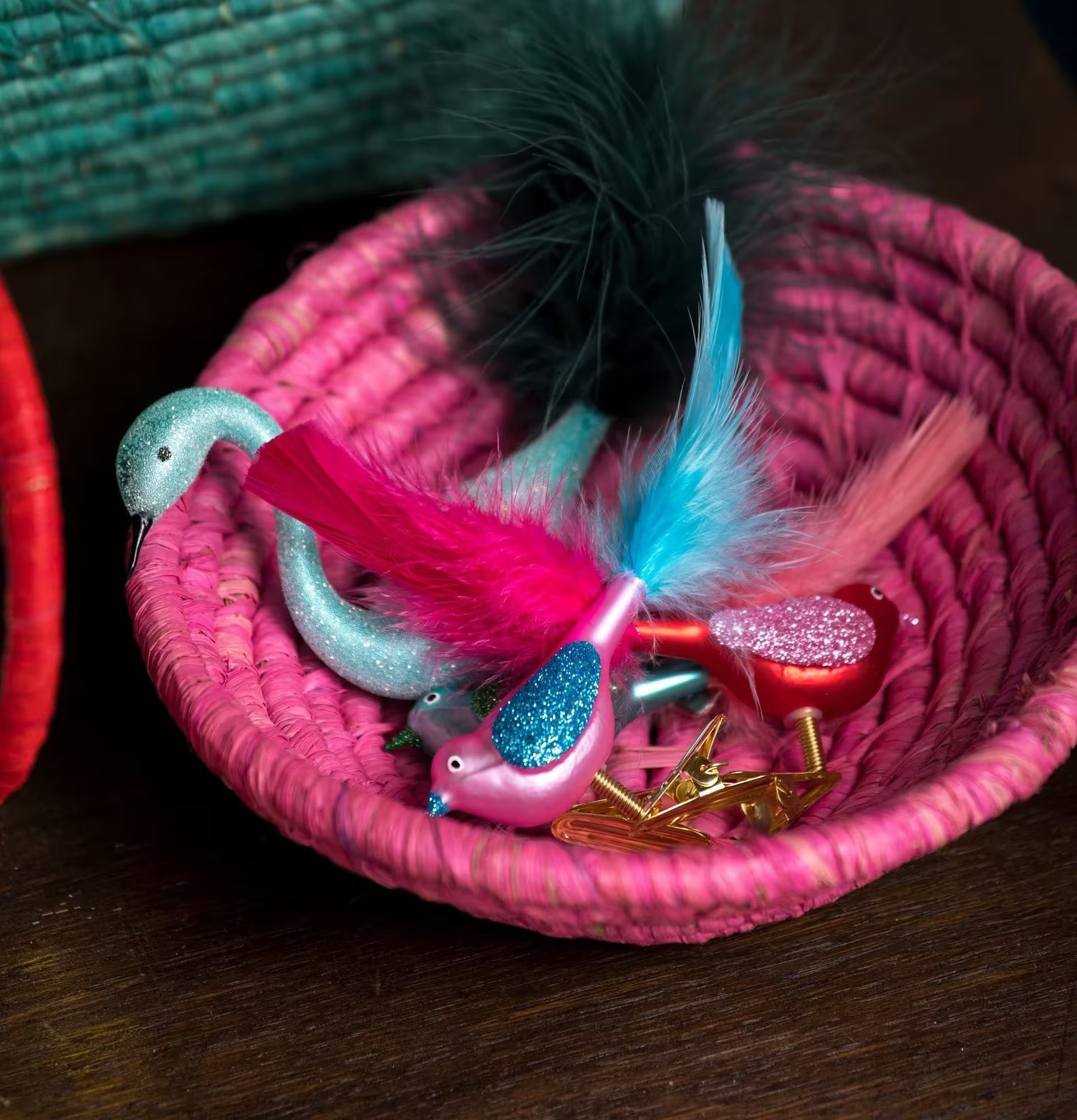 Ovala Brödkorgar Rice från Rice i livfull rosa nyans